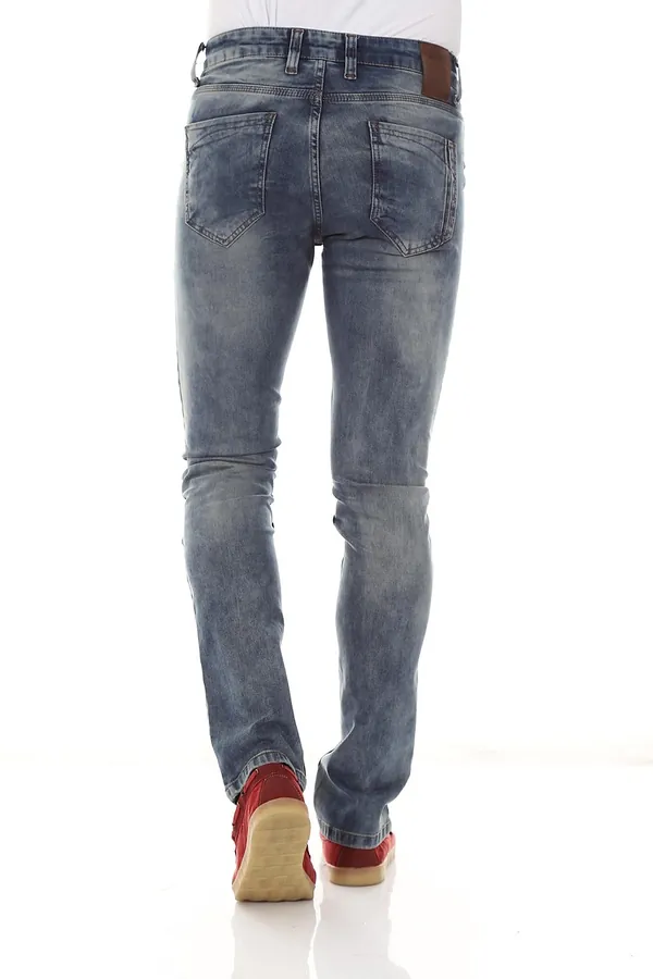 Açık Mavi Taşlanmış Slim Jean